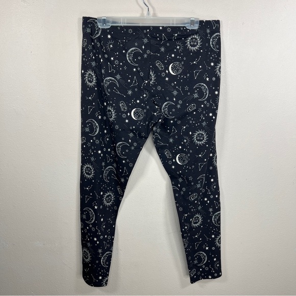 NEW BLACK CELESTIAL LEGGINGS JUNIORS 19 WOMENS XL STRETCH SUN MOON - Picture 3 of 12